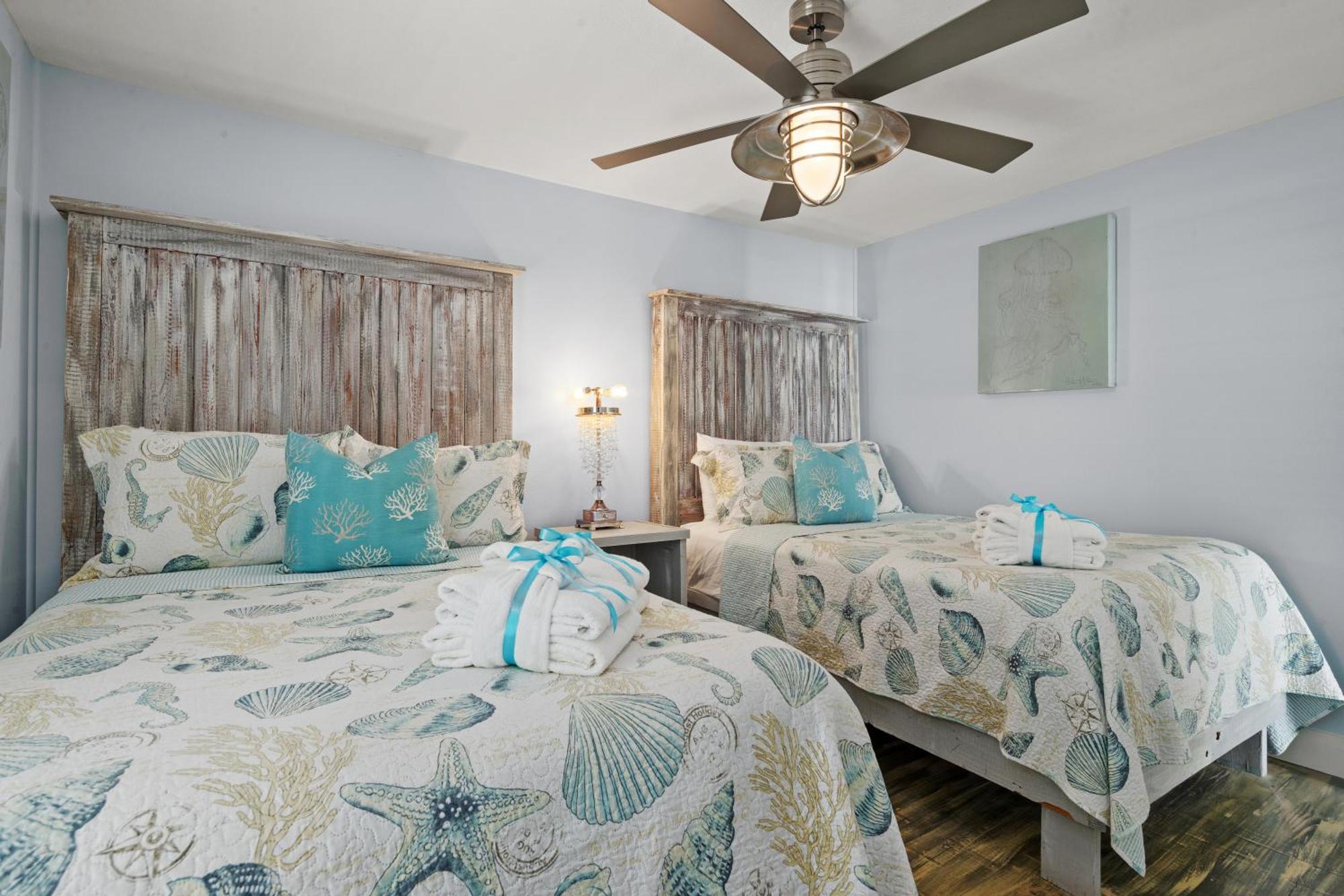 Luxury Gulf Front Property! Directly On The Beach! Sleeps 15! Panama City Beach Buitenkant foto