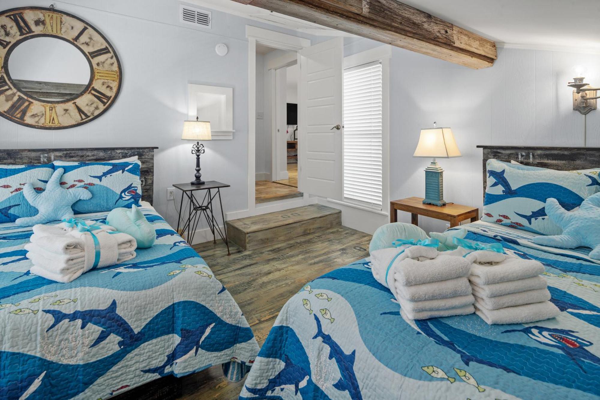 Luxury Gulf Front Property! Directly On The Beach! Sleeps 15! Panama City Beach Buitenkant foto