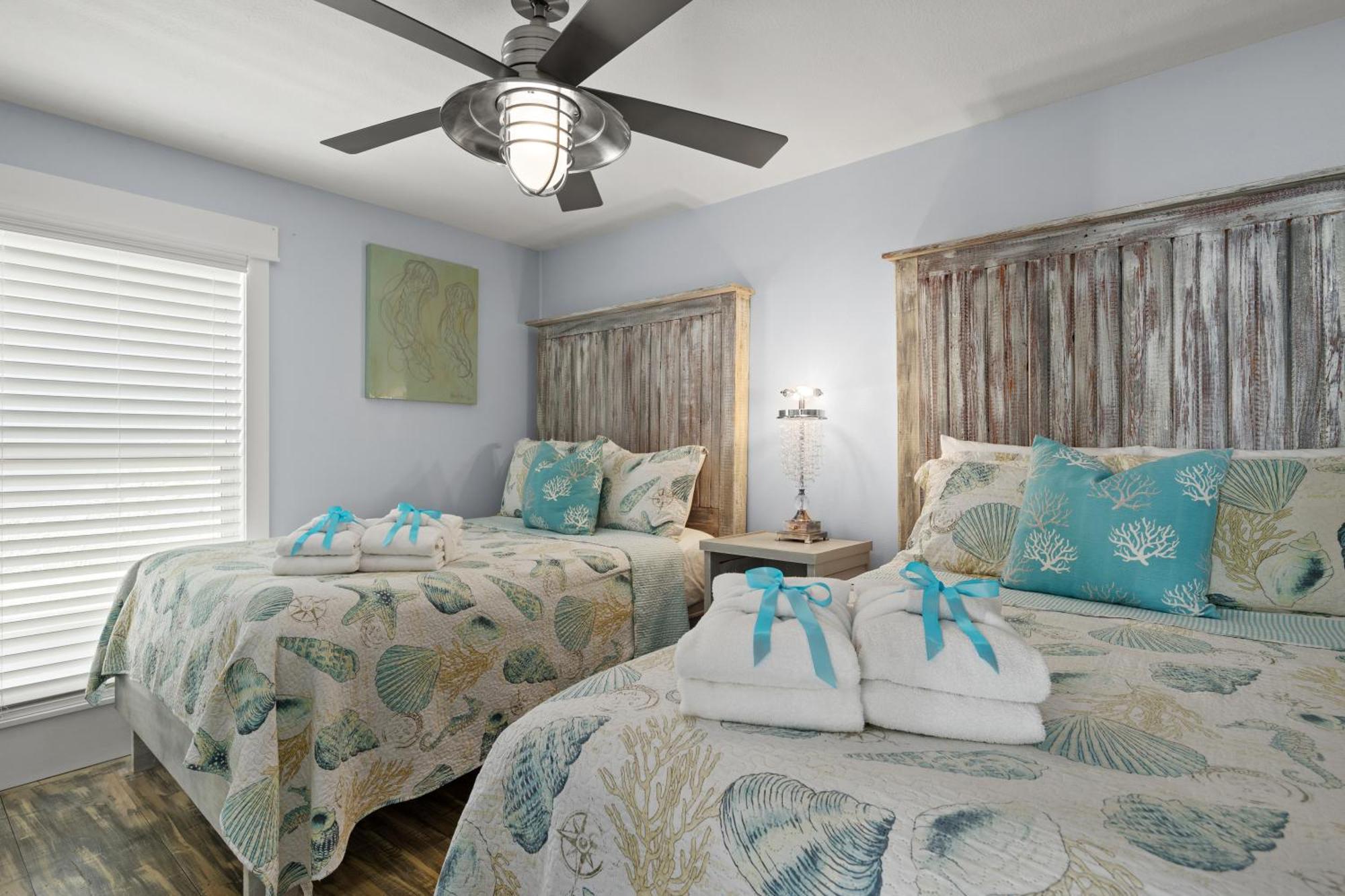 Luxury Gulf Front Property! Directly On The Beach! Sleeps 15! Panama City Beach Buitenkant foto